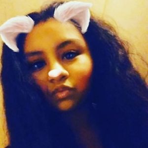 Meet your Posher, Ana